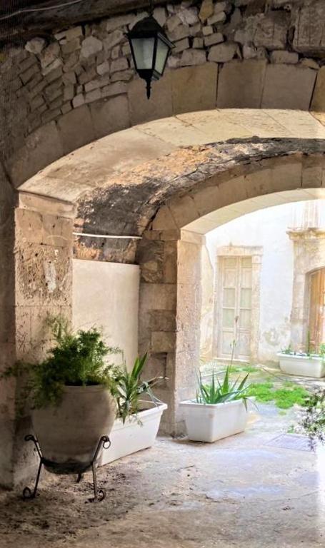 Stone&Cotto Ortigia House Apartman Szirakúza Kültér fotó